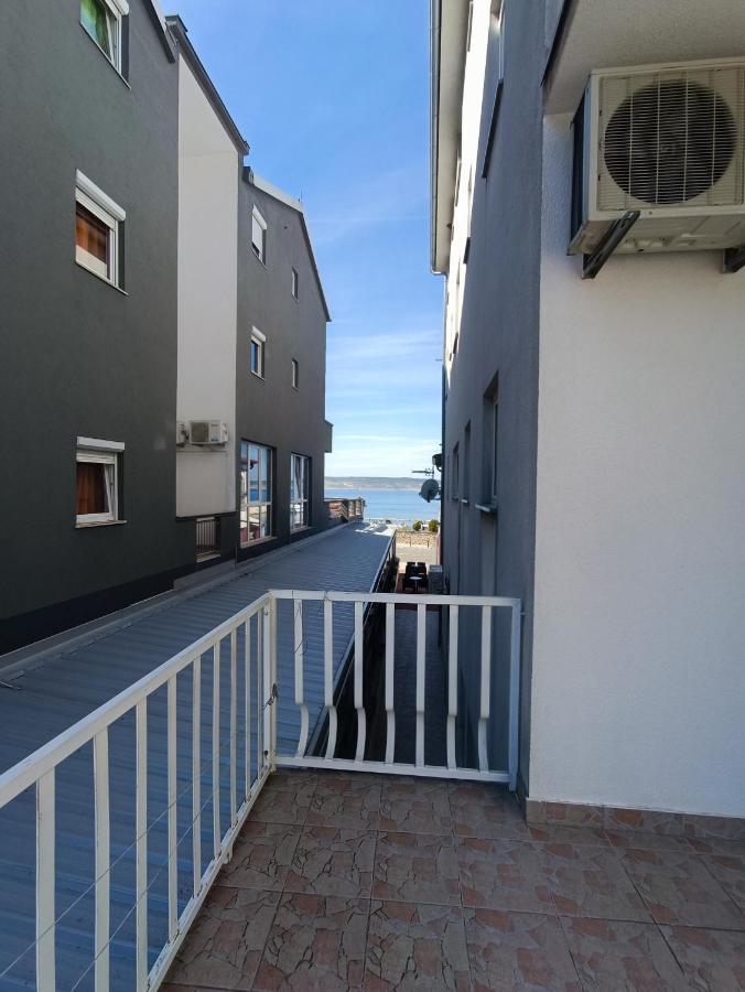 Apartmani Centar Starigrad Paklenica Exterior photo
